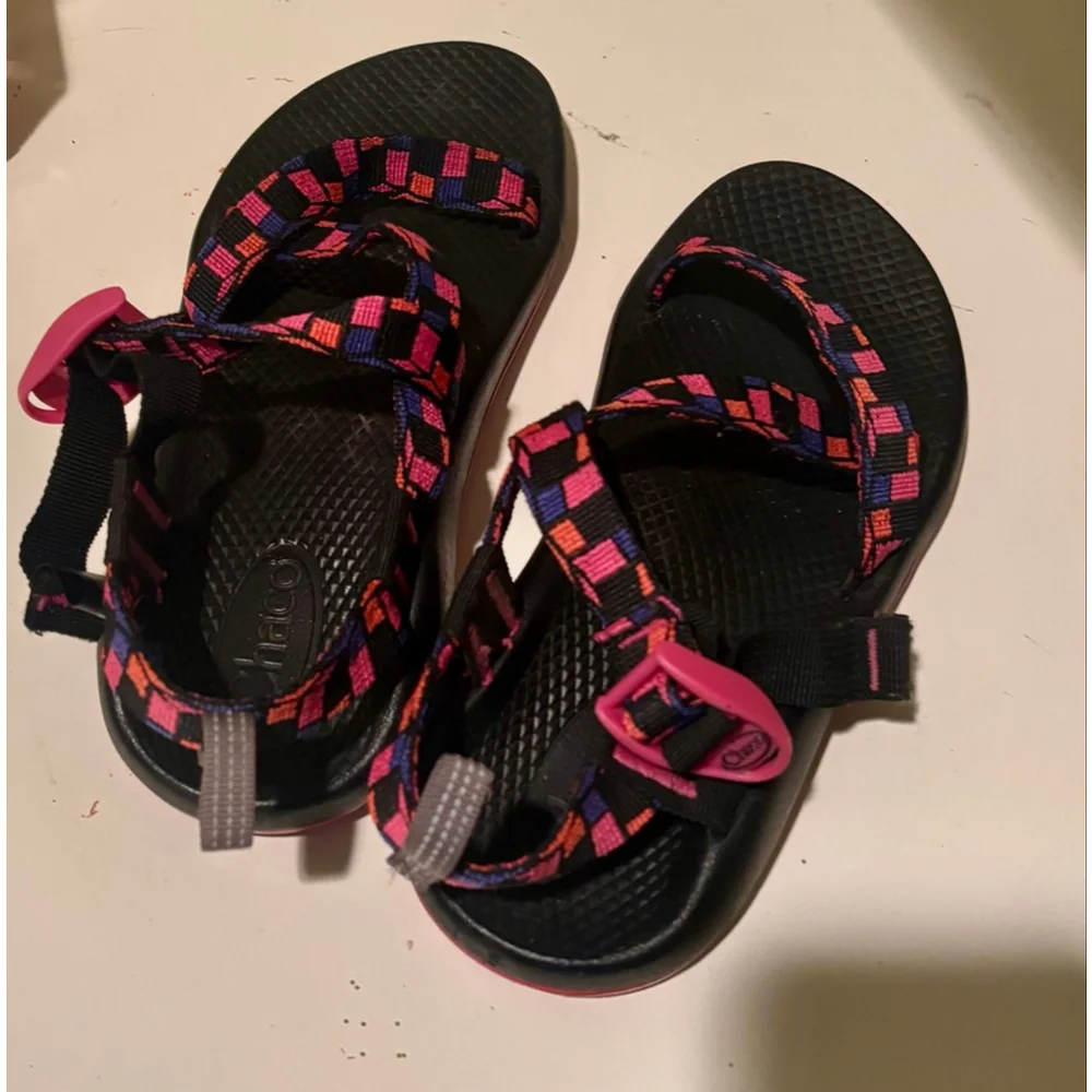 Chaco z/1 eco tread Sandals Black Pink Blue Orange Size 5, woman
